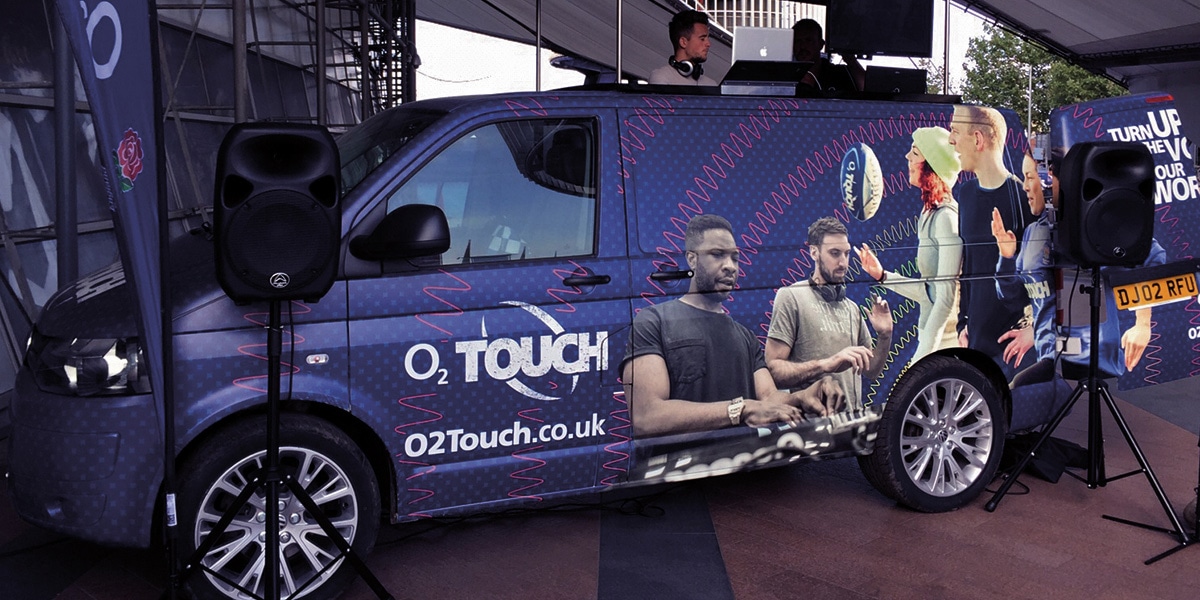 o2, telefonica, rugby, england, youth, sport, activities, special, active, design, creative, touch, vibes, design, art, direction, photography